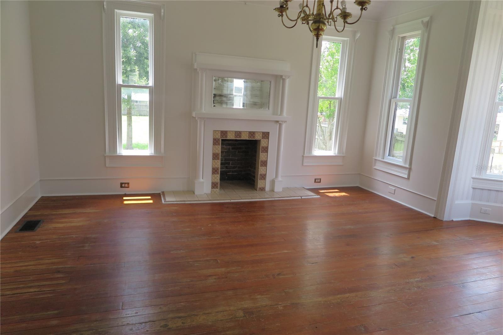 Image 19 of 69 For 105 1st Avenue