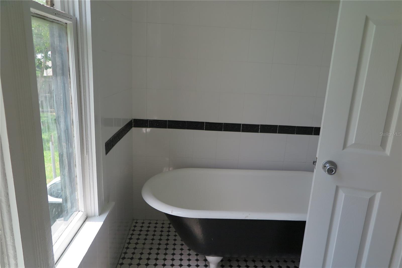 Image 24 of 69 For 105 1st Avenue