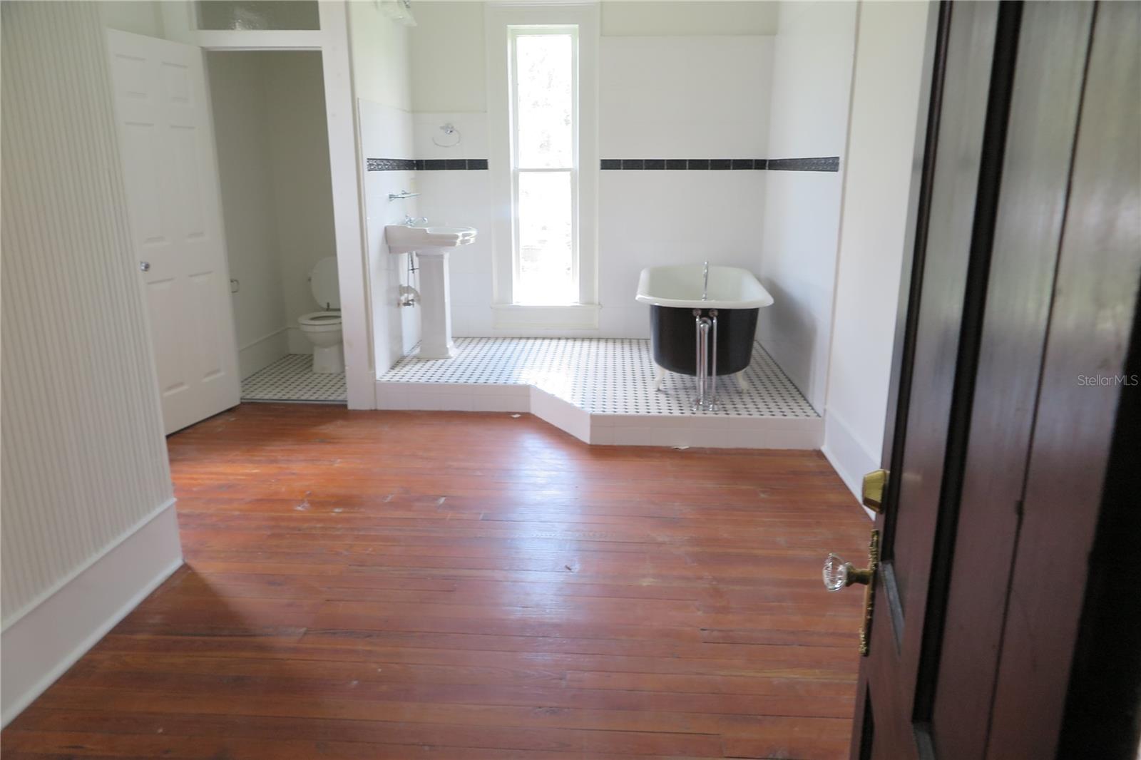 Image 44 of 69 For 105 1st Avenue