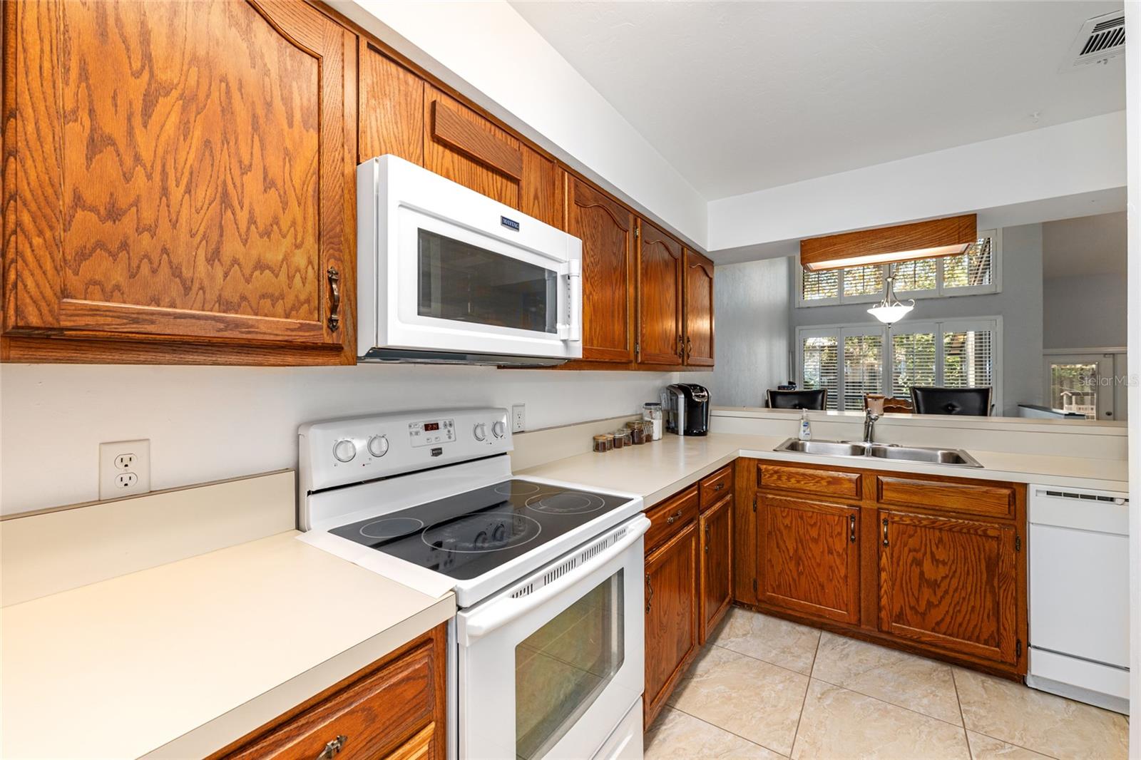 Image 17 of 57 For 2740 39th Drive