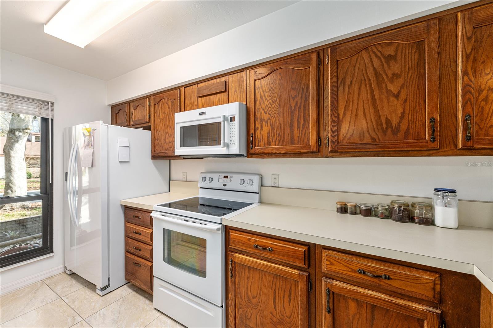 Image 18 of 57 For 2740 39th Drive