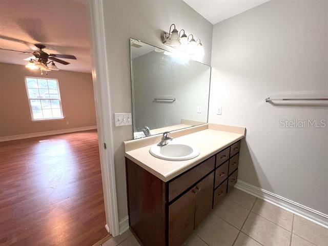 Listing photo id 8 for 29 Chippewa Road