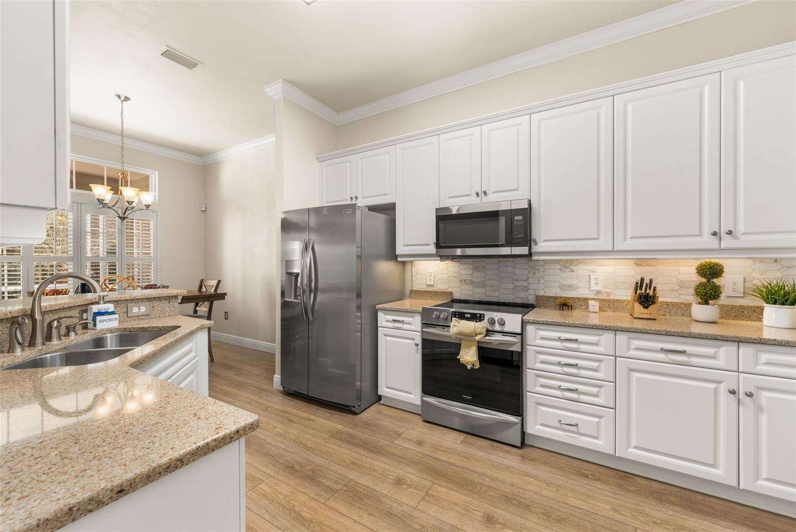 Image 12 of 34 For 3737 74th Drive