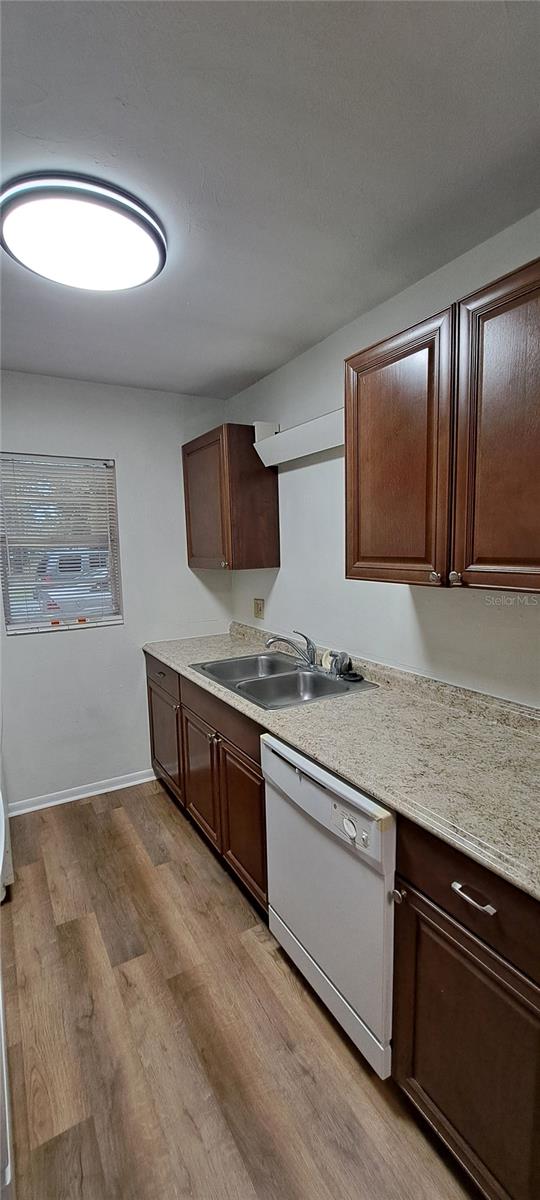 Image 5 of 21 For 3925 26th Terrace B