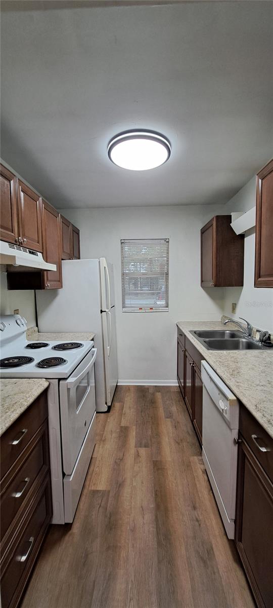 Image 7 of 21 For 3925 26th Terrace B