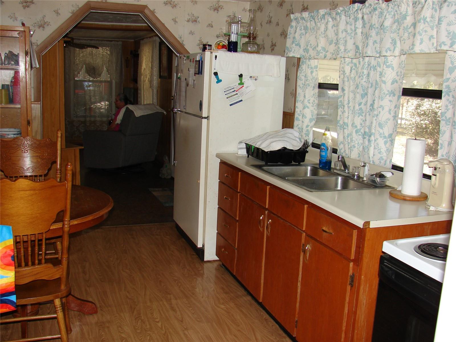 Image 15 of 21 For 8551 Oglesby Avenue