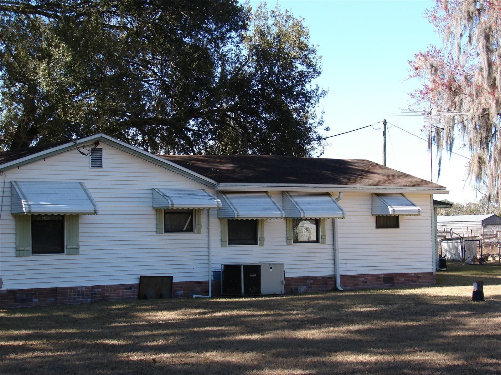 Image 5 of 21 For 8551 Oglesby Avenue