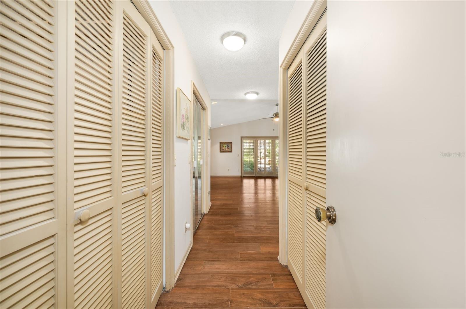 Image 25 of 51 For 6519 37th Way