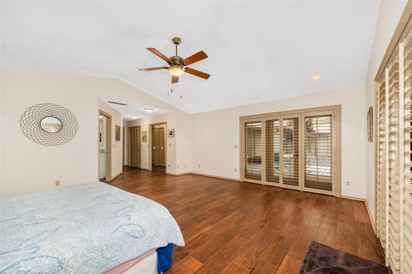 Image 28 of 51 For 6519 37th Way