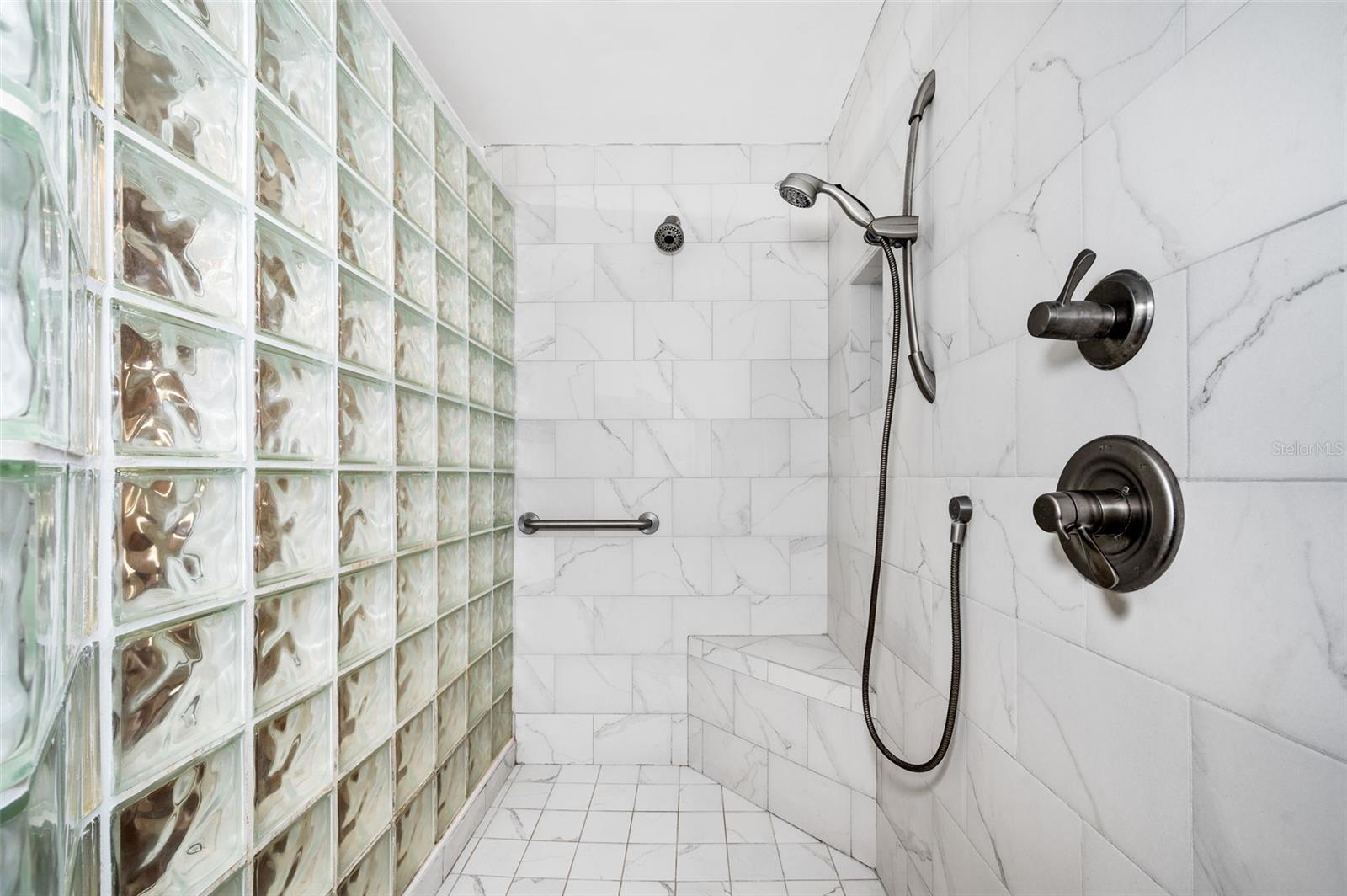 Image 32 of 51 For 6519 37th Way