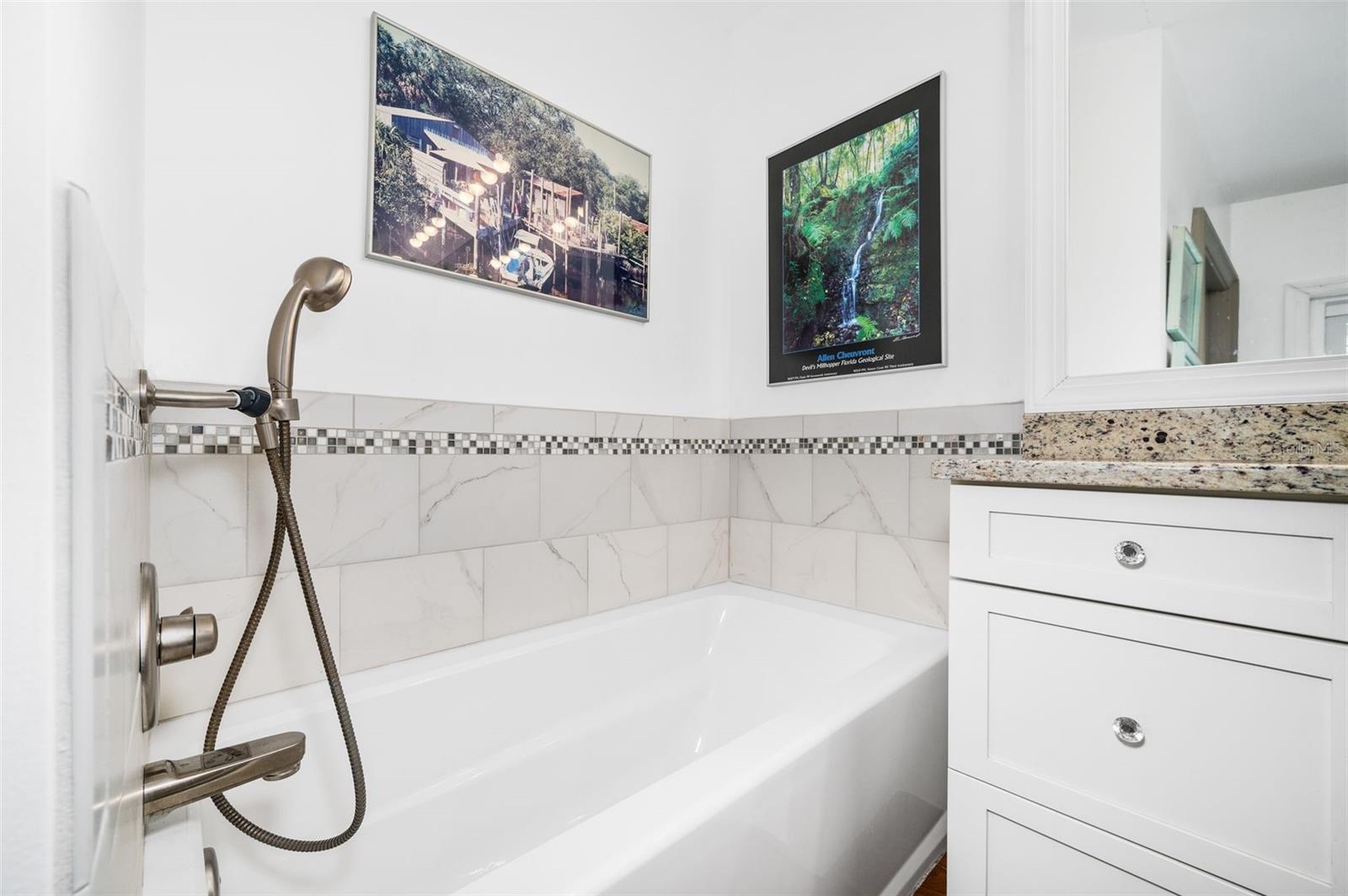 Image 33 of 51 For 6519 37th Way