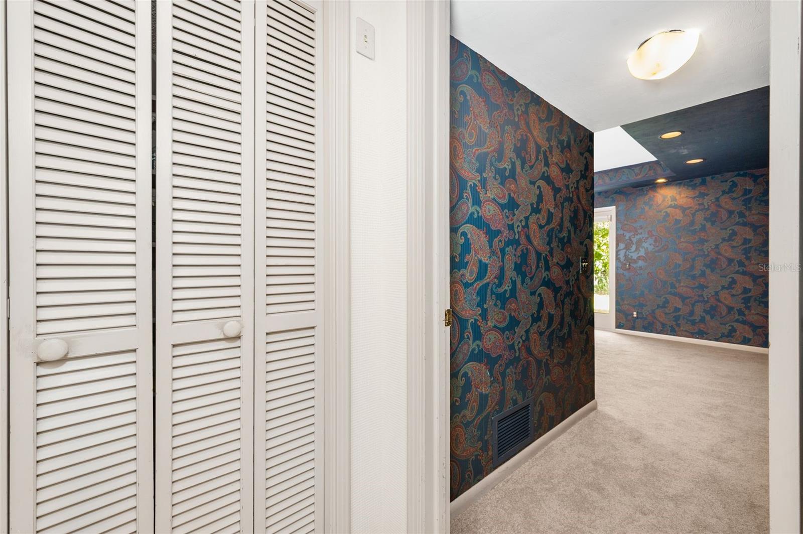 Image 34 of 51 For 6519 37th Way