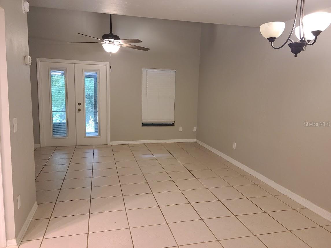 Image 4 of 14 For 900 62nd Boulevard B8