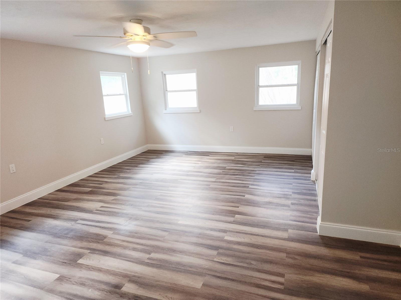 Image 4 of 25 For 8150 80th Trail