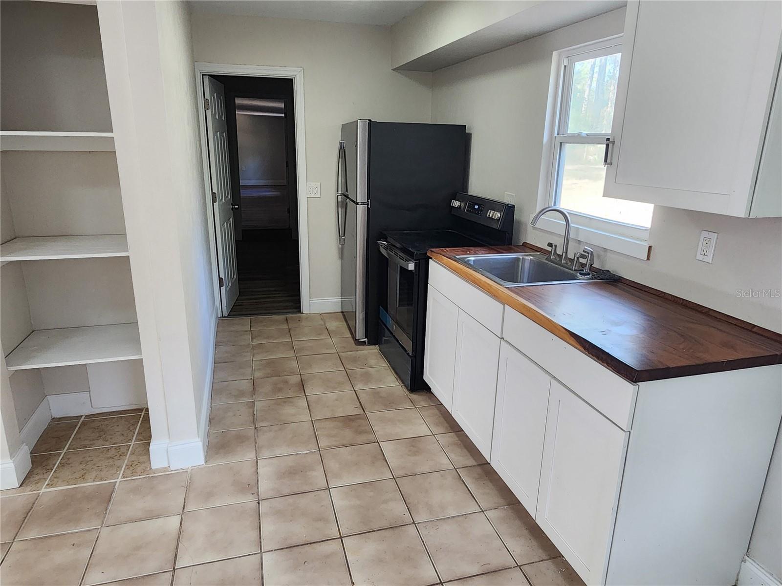 Image 5 of 25 For 8150 80th Trail