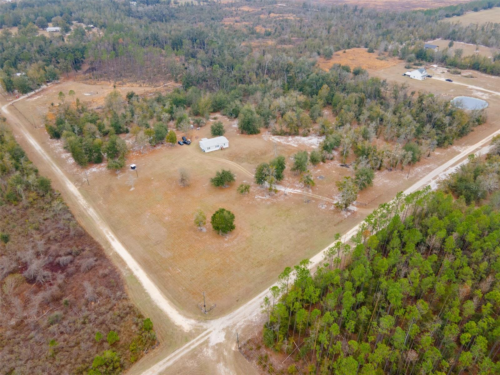 Listing photo id 9 for 5431 163rd Path