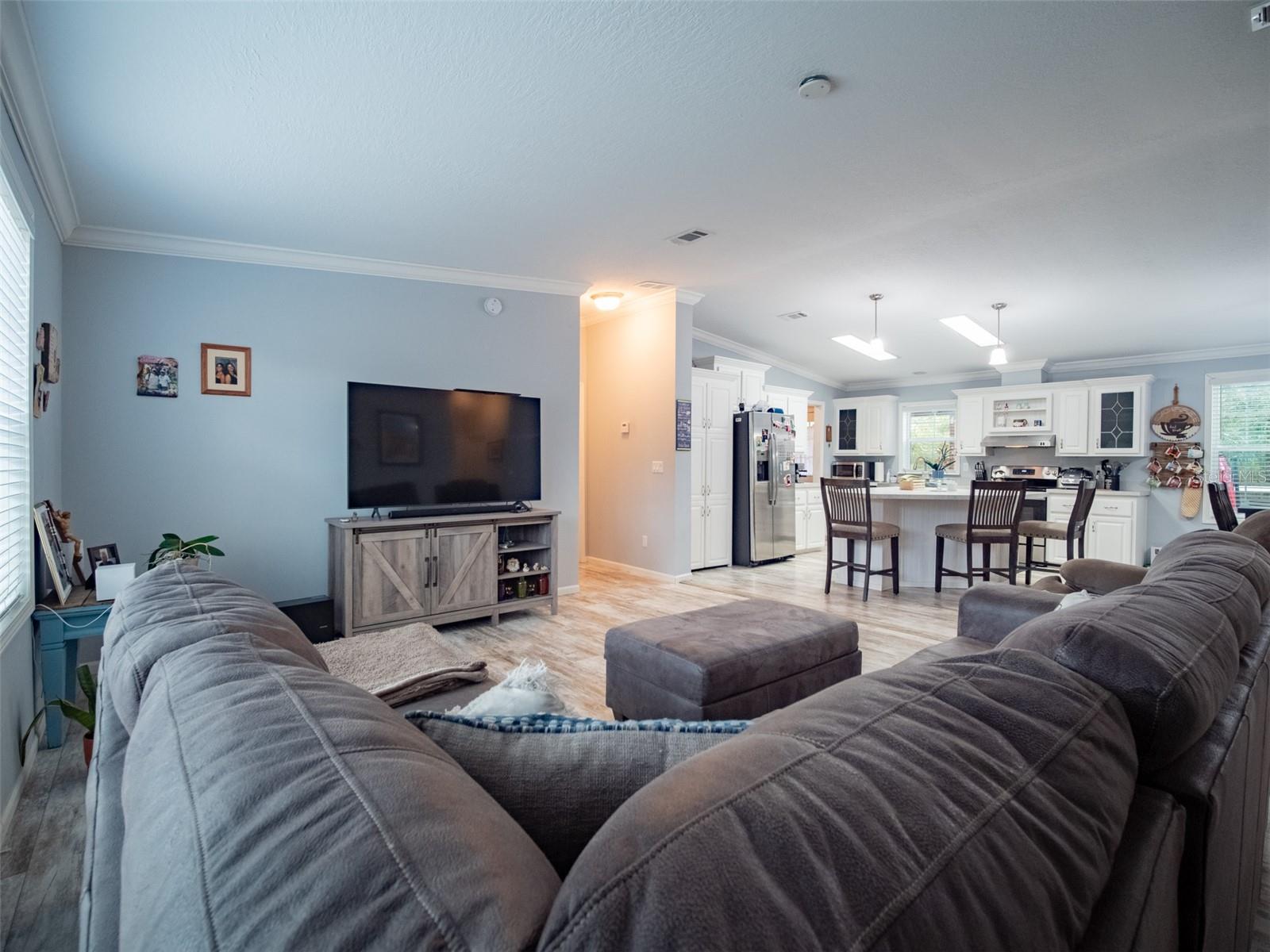 Listing photo id 14 for 5431 163rd Path