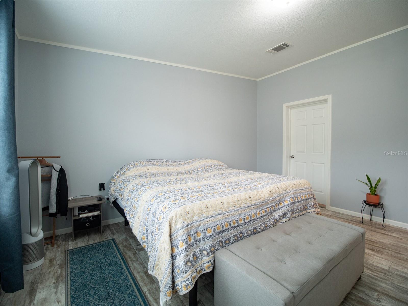 Listing photo id 25 for 5431 163rd Path