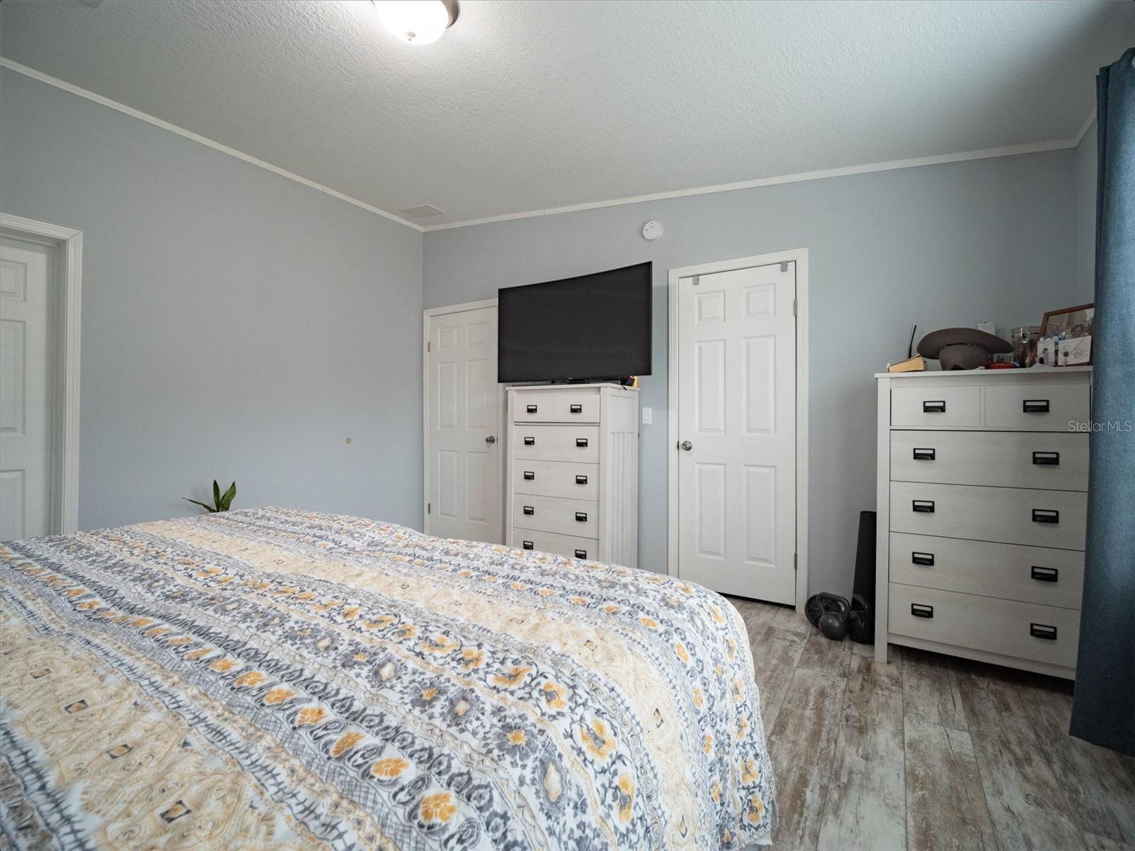 Listing photo id 26 for 5431 163rd Path