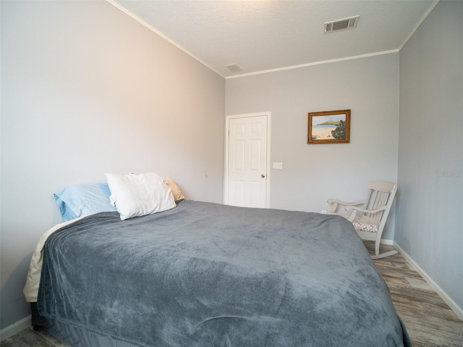 Listing photo id 33 for 5431 163rd Path