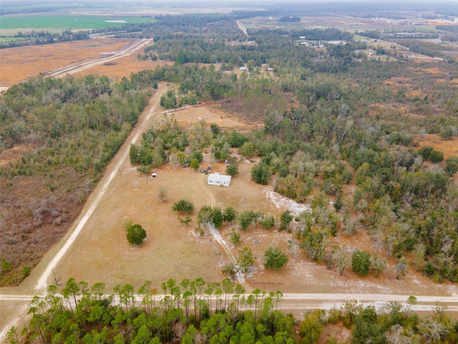 Listing photo id 6 for 5431 163rd Path