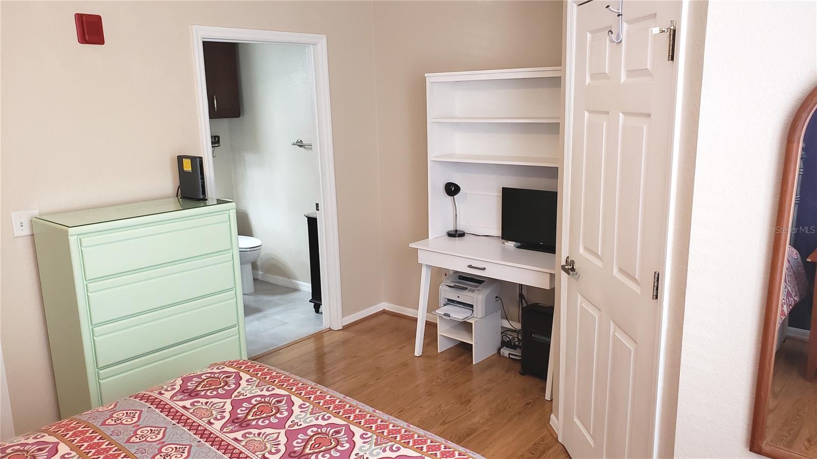 Image 13 of 27 For 621 10th Street 108