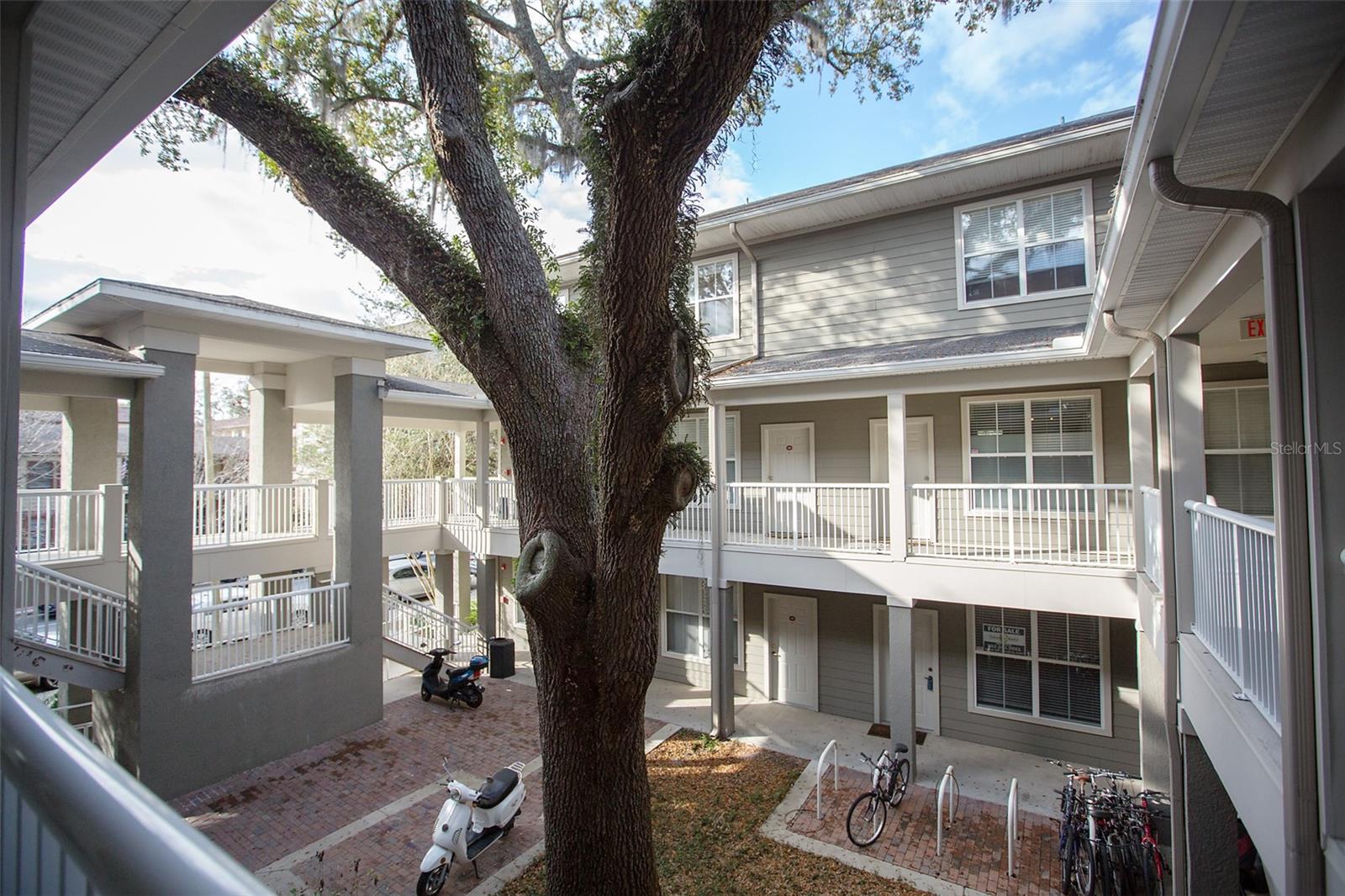 Image 17 of 27 For 621 10th Street 108