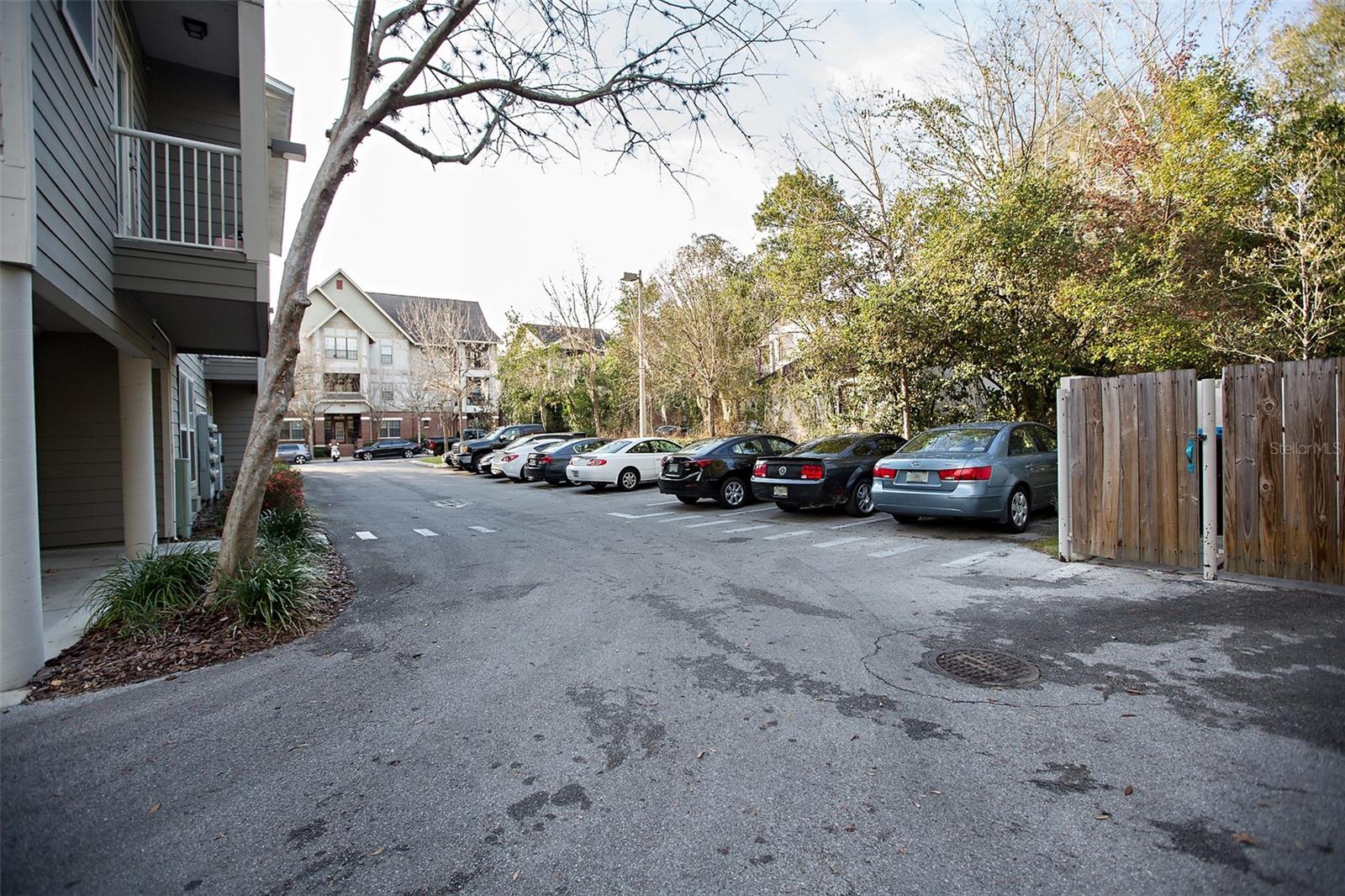 Image 21 of 27 For 621 10th Street 108