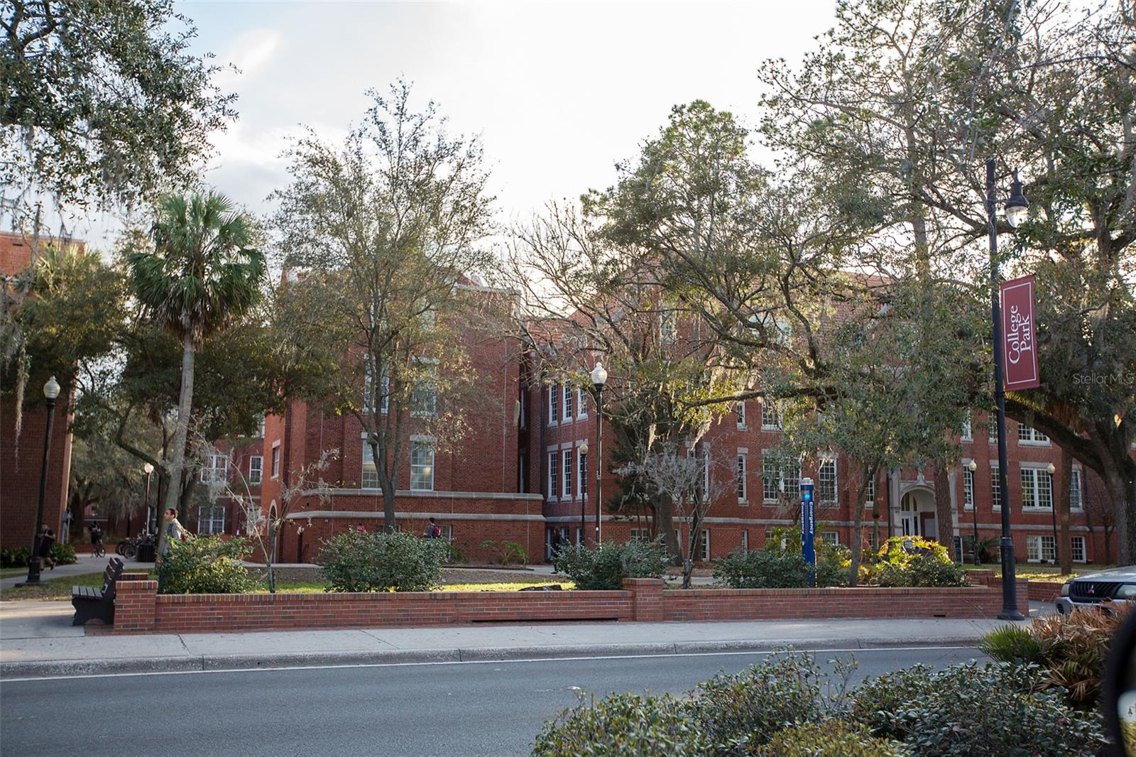 Image 23 of 27 For 621 10th Street 108