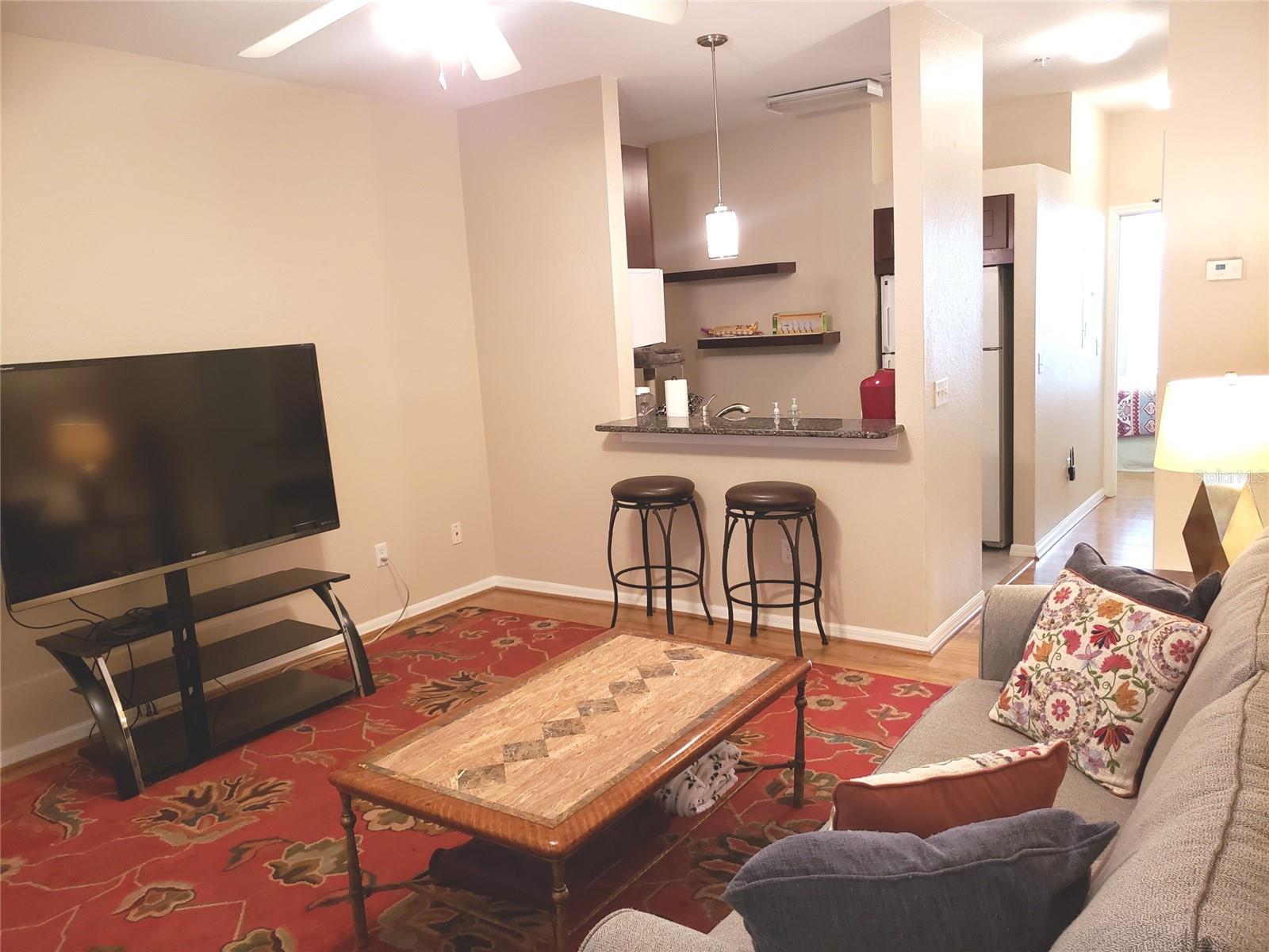 Image 7 of 27 For 621 10th Street 108