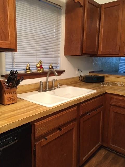 Image 2 of 10 For 1712 67th Terrace