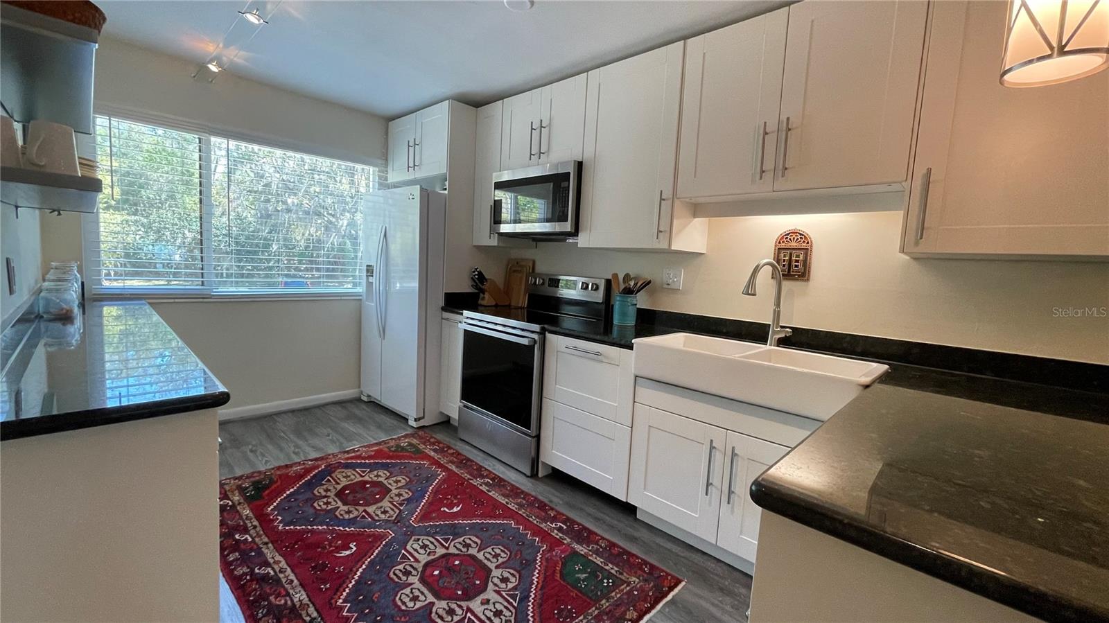 Image 10 of 36 For 2708 14th Drive 220