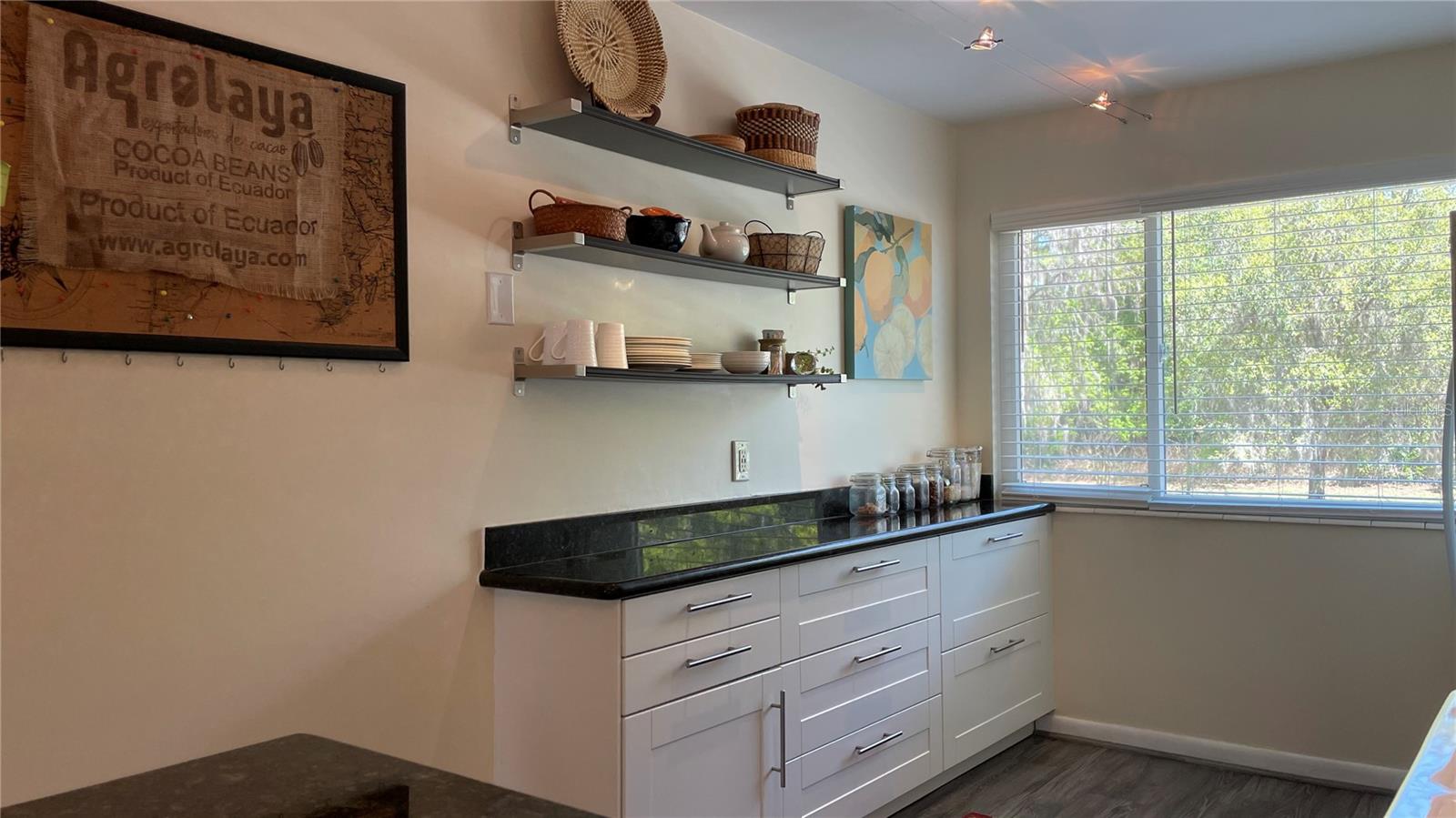 Image 11 of 36 For 2708 14th Drive 220