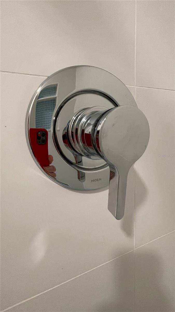 Image 16 of 36 For 2708 14th Drive 220