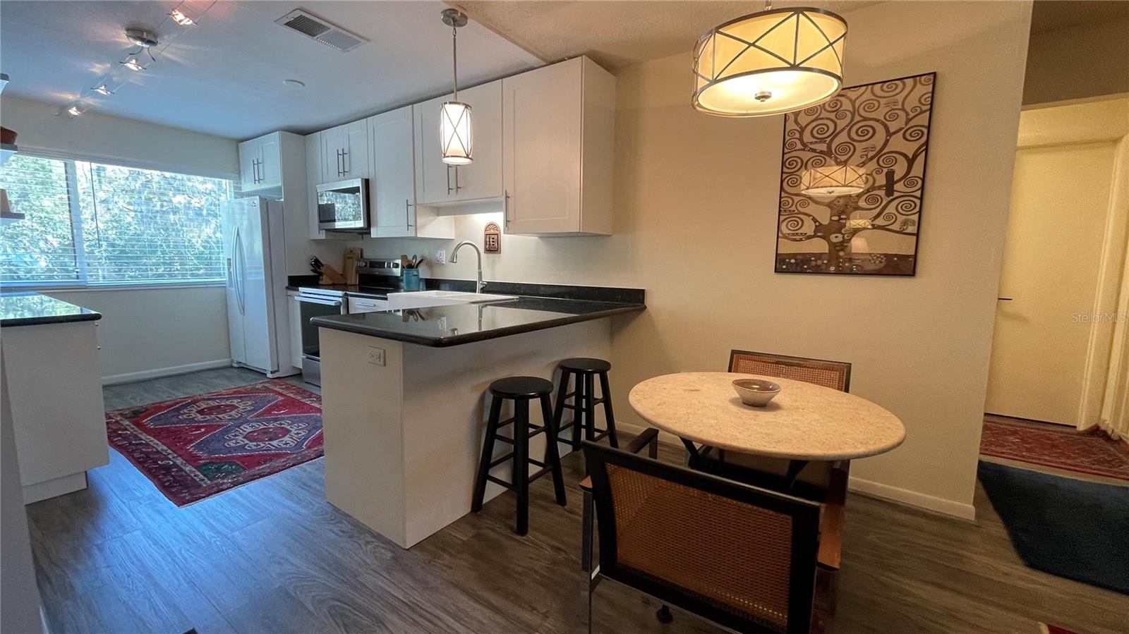 Image 9 of 36 For 2708 14th Drive 220