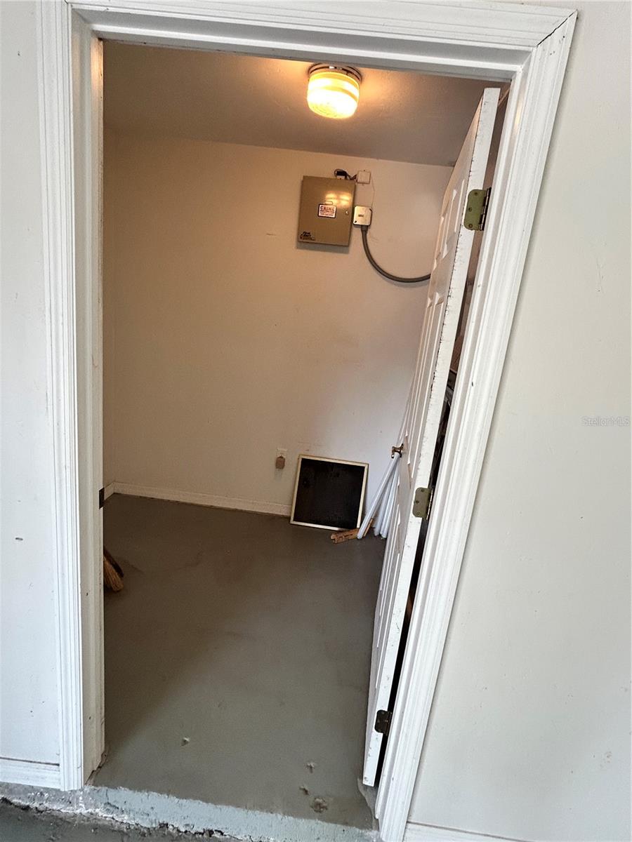 Image 21 of 42 For 19112 156th Avenue