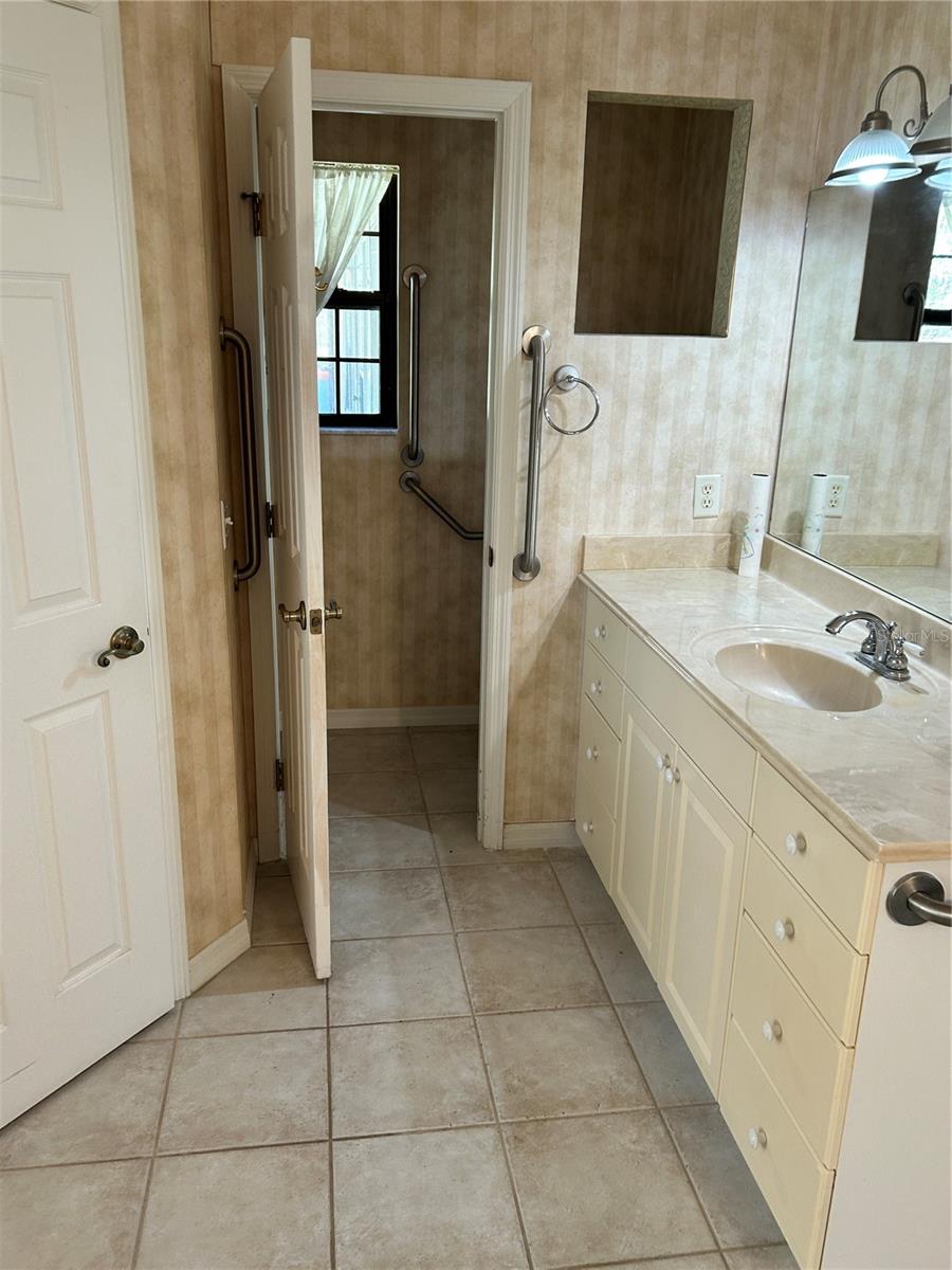 Image 36 of 42 For 19112 156th Avenue