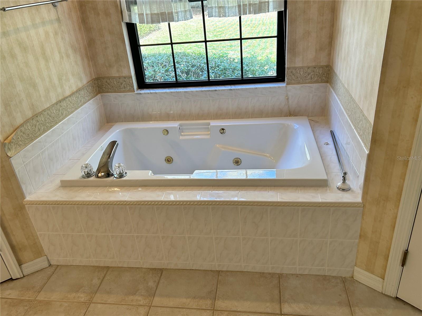 Image 37 of 42 For 19112 156th Avenue