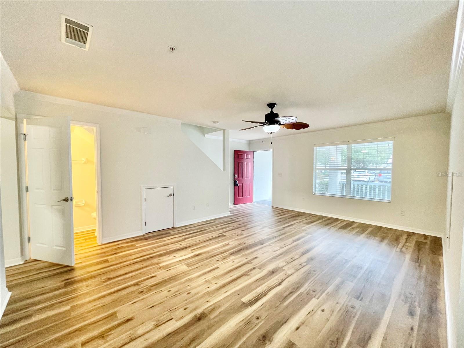 Image 5 of 32 For 4687 48th Drive 126