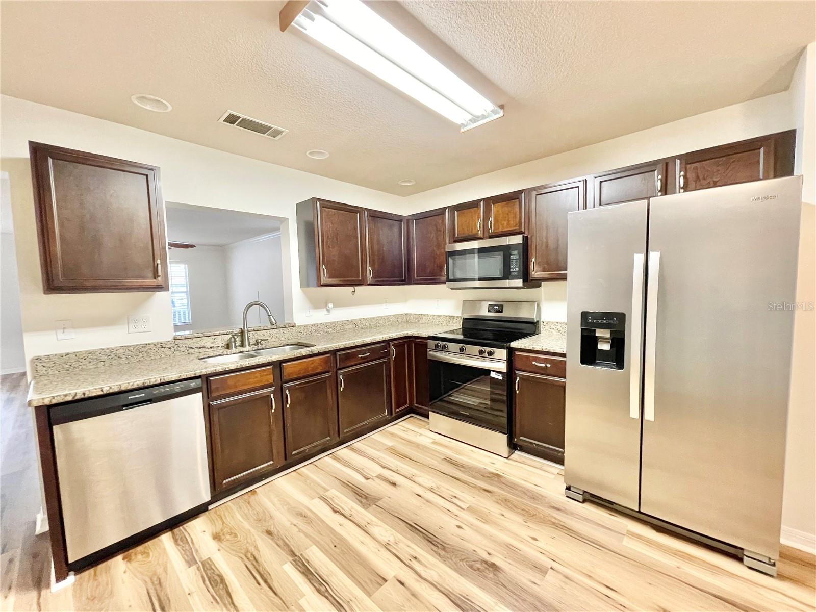 Image 7 of 32 For 4687 48th Drive 126