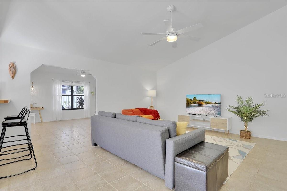 Image 6 of 35 For 4518 20th Terrace