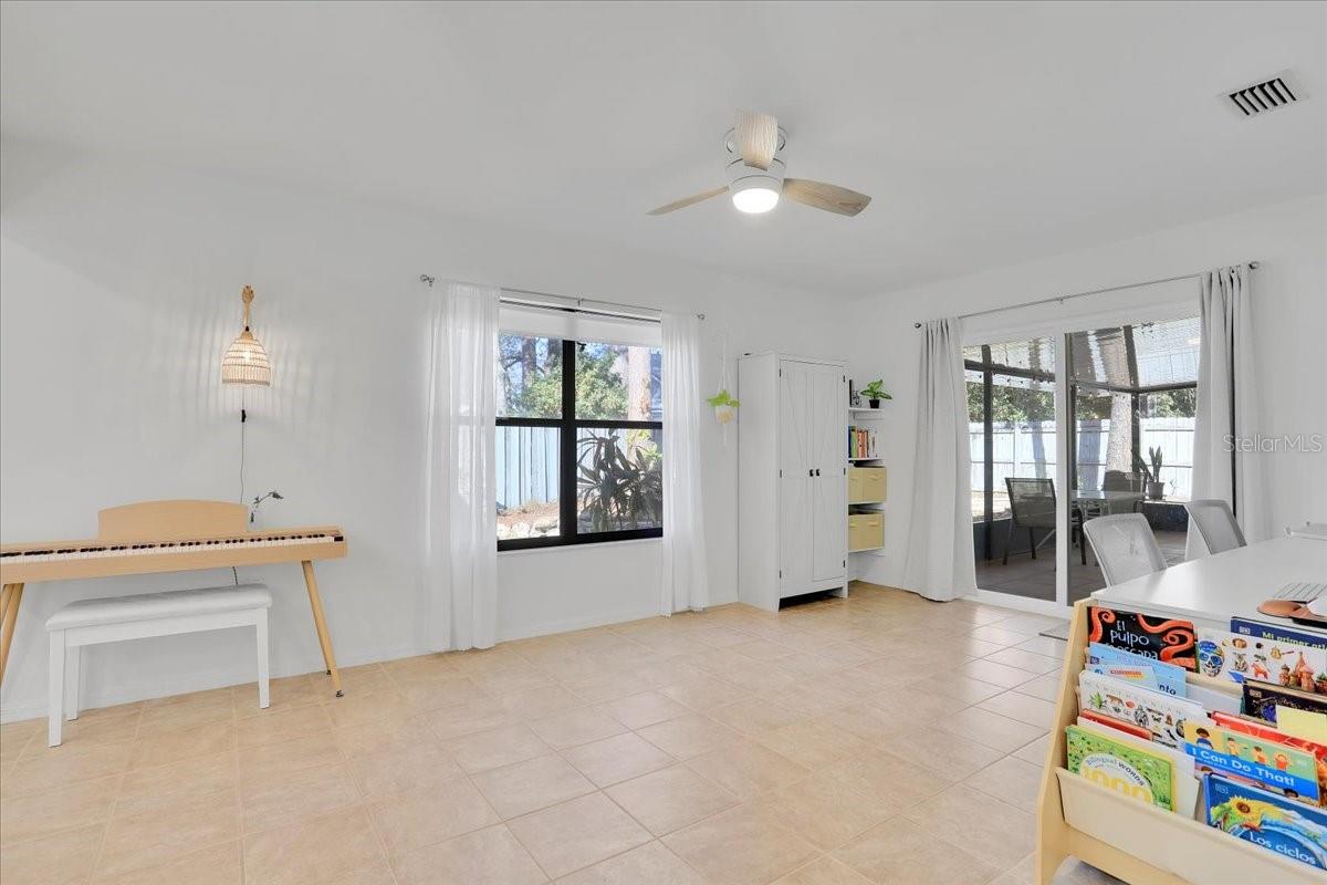 Image 8 of 35 For 4518 20th Terrace