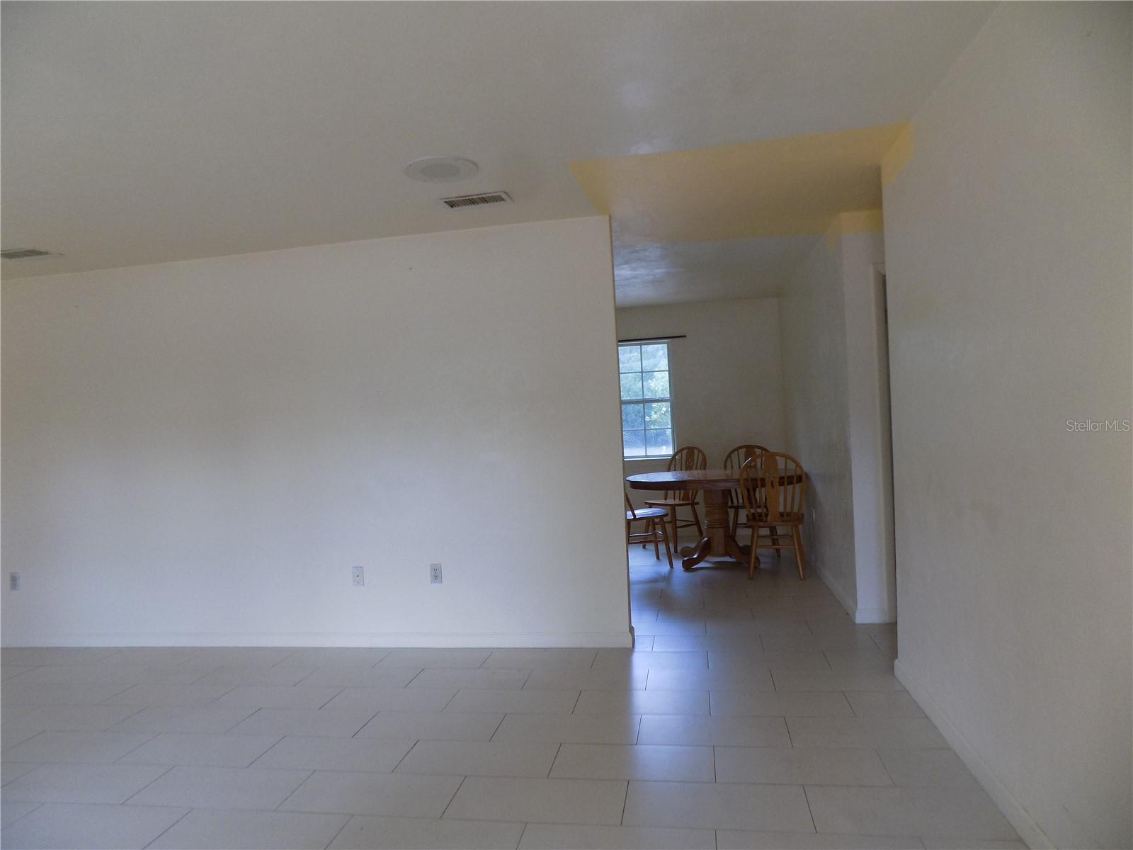 Image 2 of 23 For 1724 39th Avenue Nw