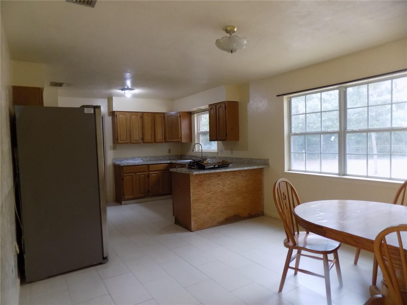 Image 4 of 23 For 1724 39th Avenue Nw