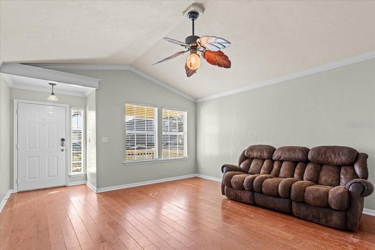 Image 6 of 30 For 3742 26th Terrace