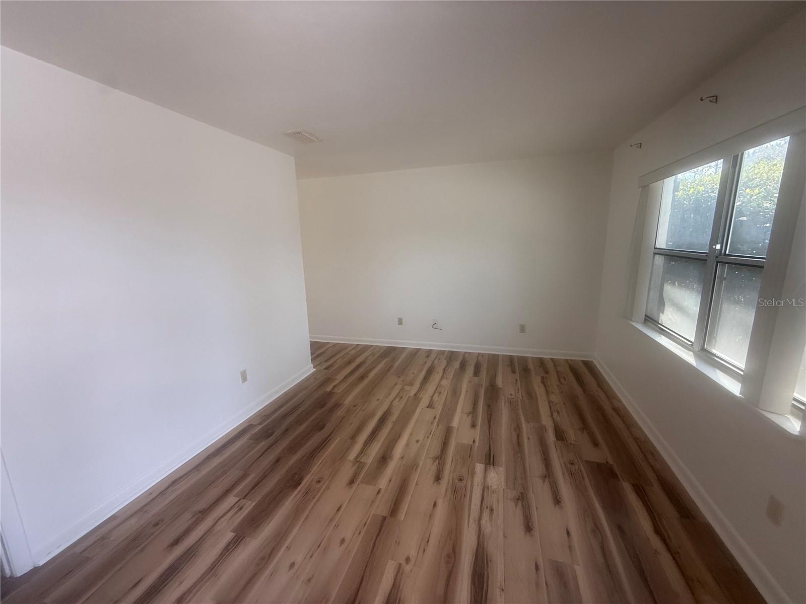 Image 6 of 21 For 3933 26th Drive D