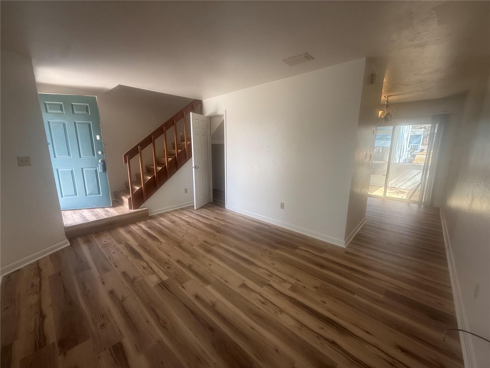 Image 9 of 21 For 3933 26th Drive D