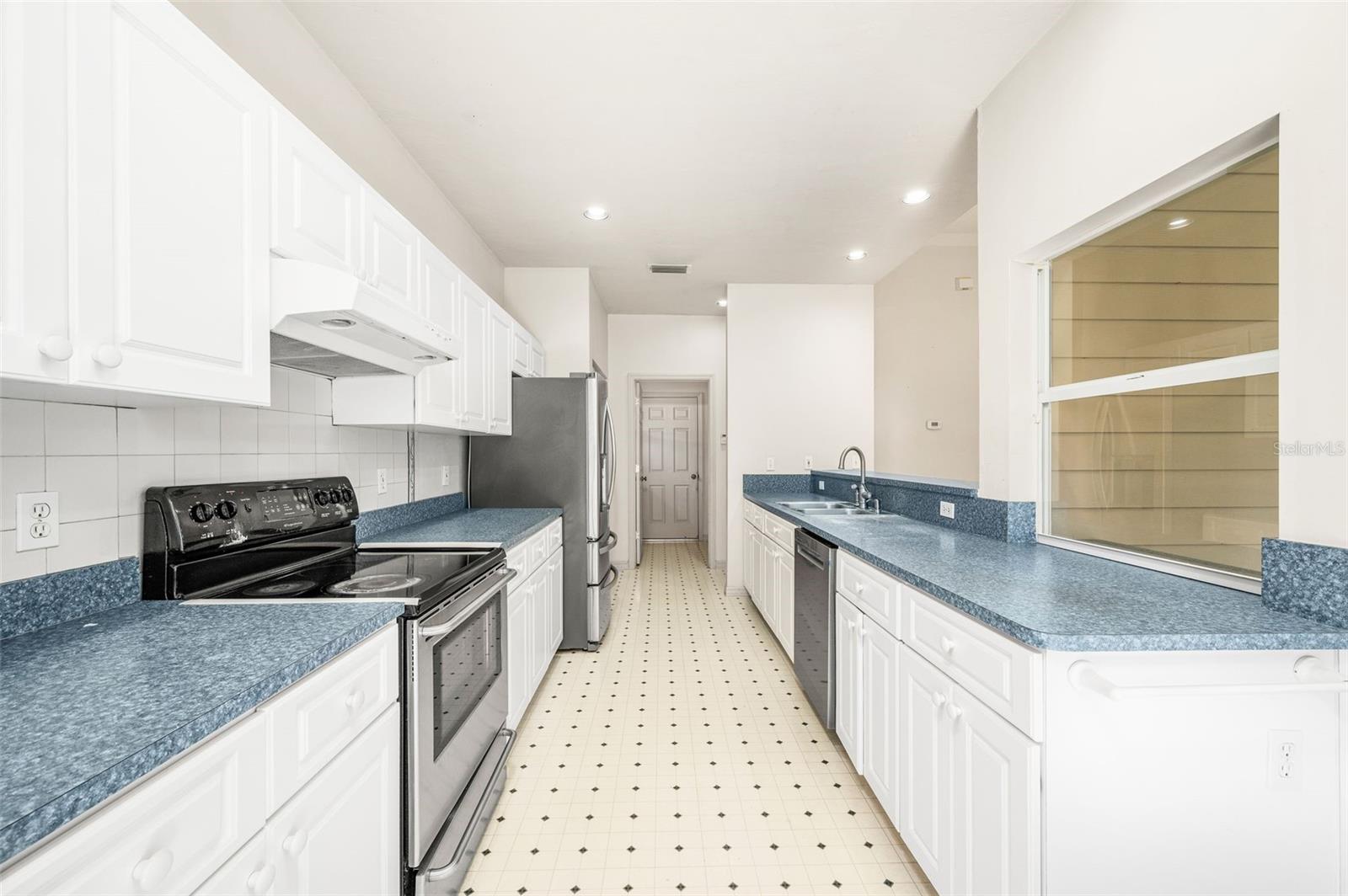 Image 13 of 49 For 4360 36th Terrace