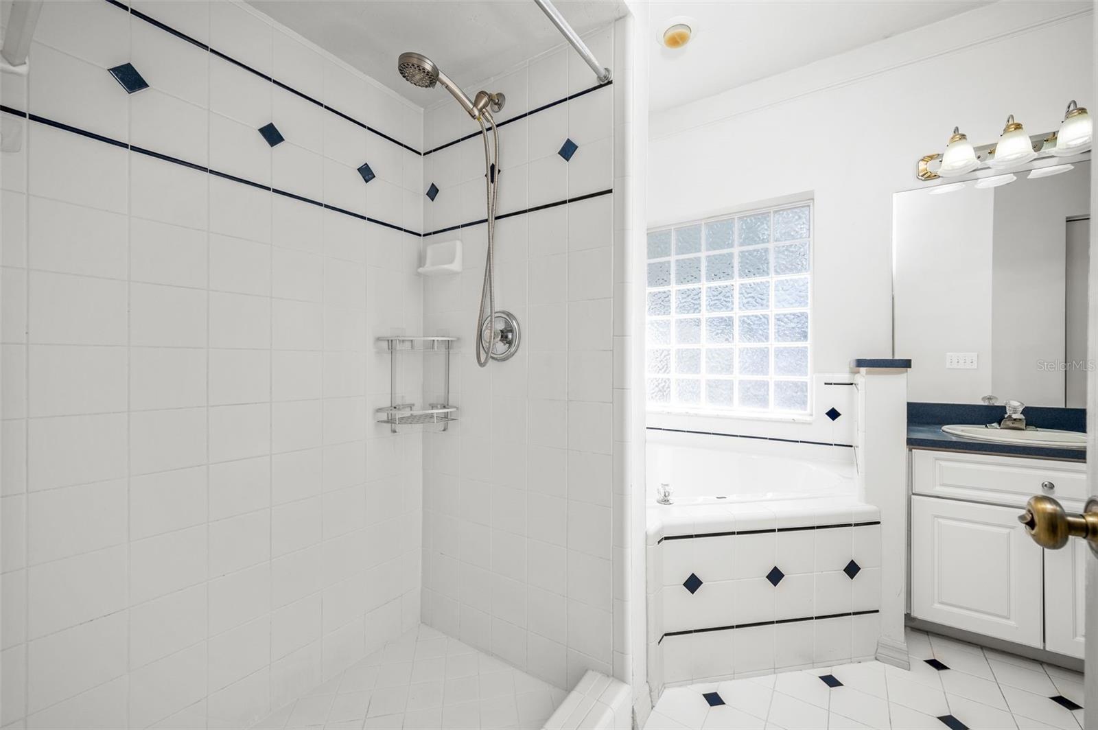 Image 21 of 49 For 4360 36th Terrace