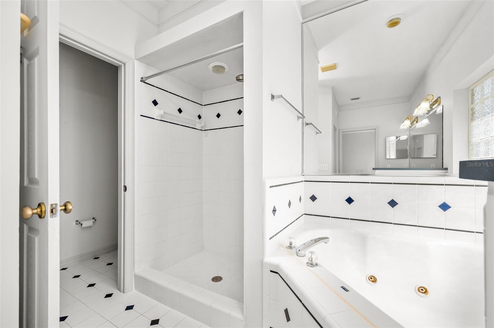 Image 23 of 49 For 4360 36th Terrace